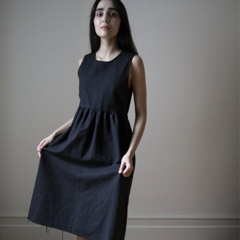 $5 shipping 📦 Ovate Irina Dress